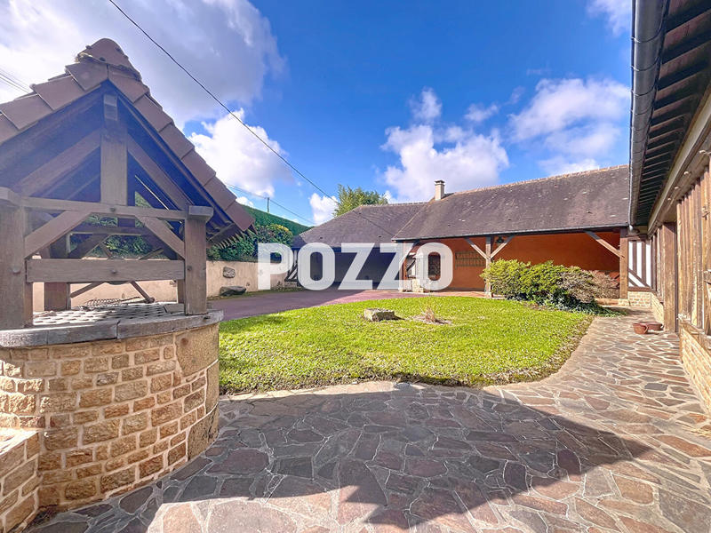 Maison - 218 m² - 8 pièces