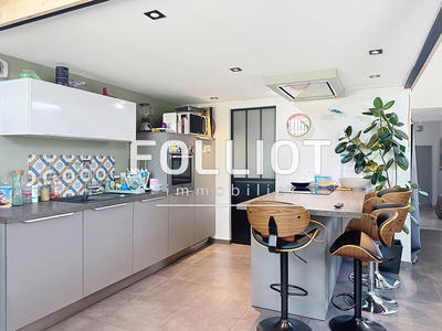 Maison - 144 m² - 5 pièces