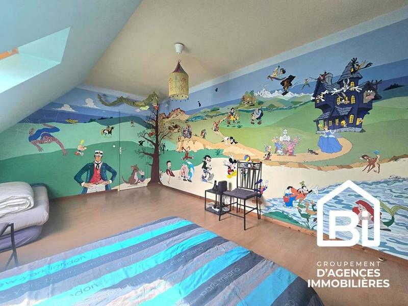 Maison - 218 m² - 8 pièces