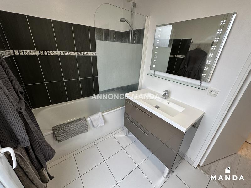 Appartement - 60 m² - 3 pièces