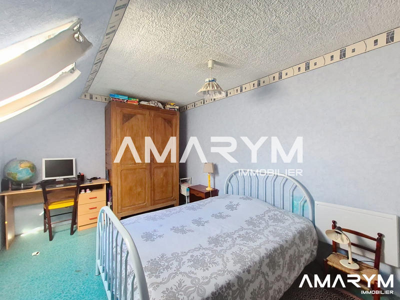 Maison traditionnelle - 143 m² - 8 pièces