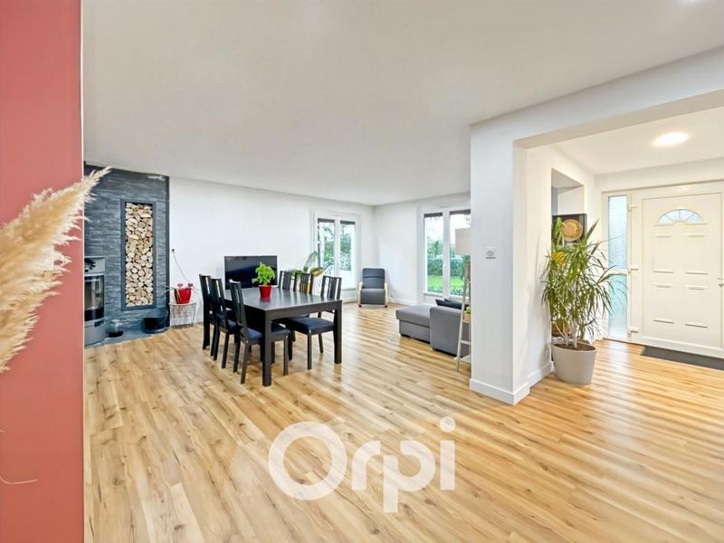 Maison - 158 m² - 6 pièces