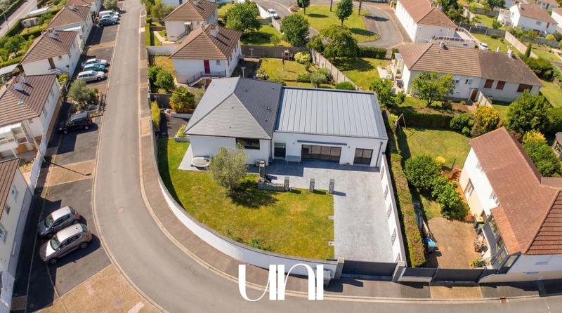 Maison - 160 m² - 6 pièces