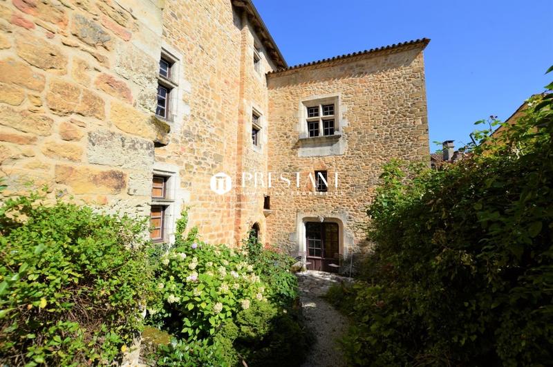 Hôtel particulier - 400 m² - 10 pièces