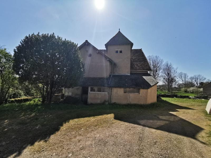 Maison traditionnelle - 442 m² - 24 pièces