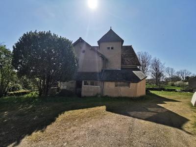 Maison traditionnelle - 442 m² - 24 pièces