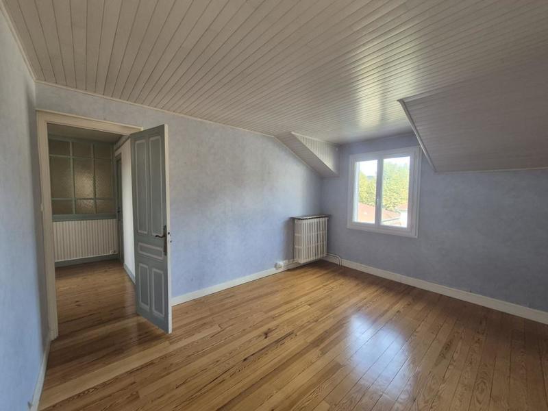 Maison - 200 m² - 7 pièces