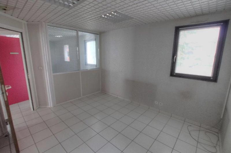 Bureau - 137 m² - 4 pièces