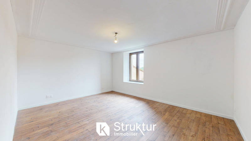 Maison - 148 m² - 6 pièces