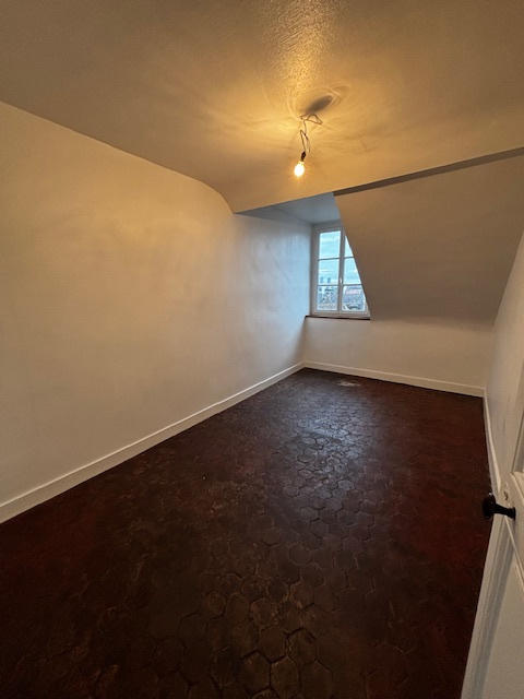 Propriété - 160 m² - 7 pièces