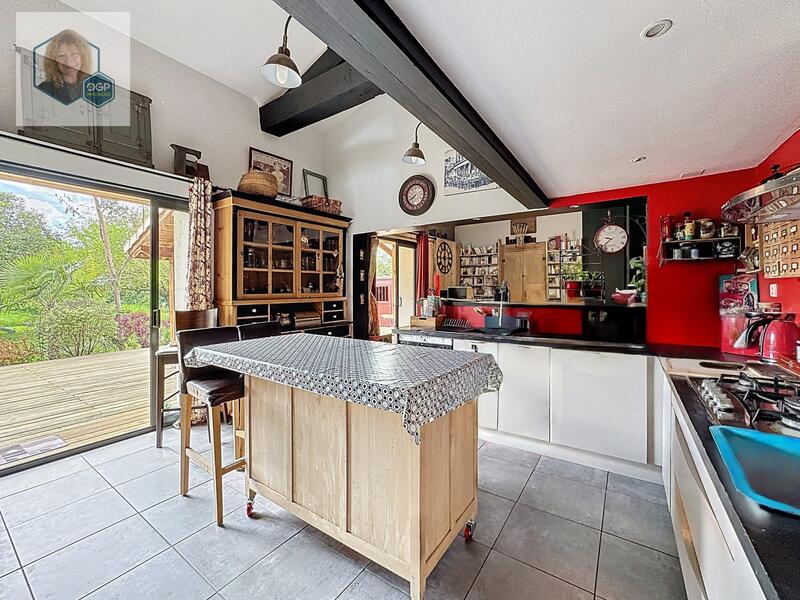 Maison ancienne - 205 m² - 5 pièces