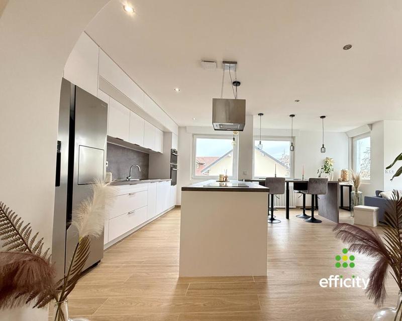 Appartement - 94 m² - 4 pièces