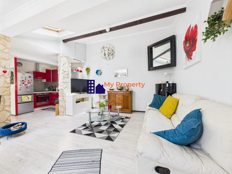 Maison - 147 m² - 10 pièces