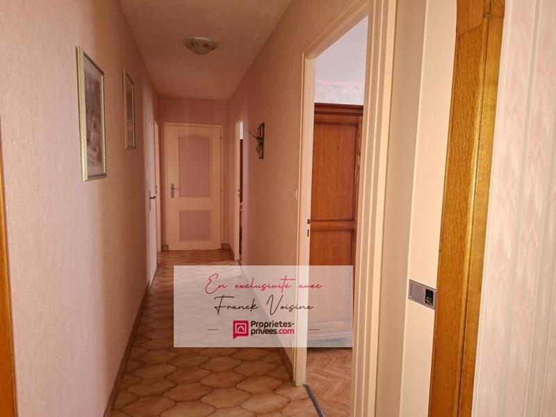 Maison - 137 m² - 6 pièces