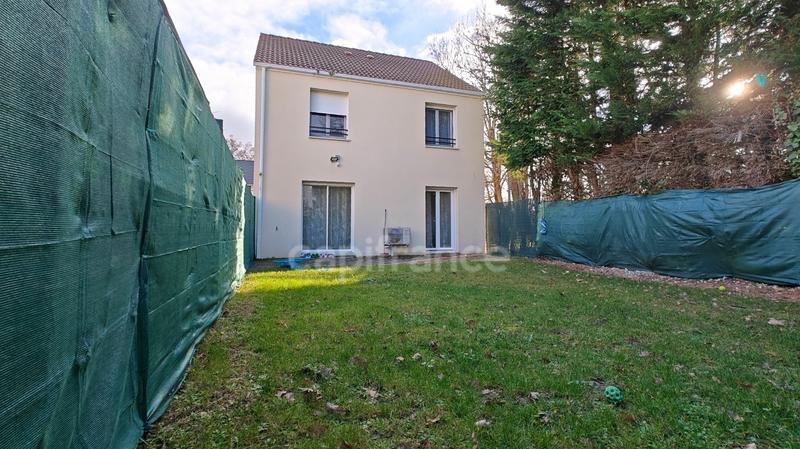 Maison - 104 m² - 6 pièces