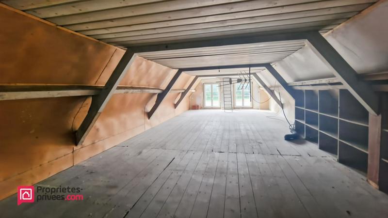 Maison - 284 m² - 11 pièces