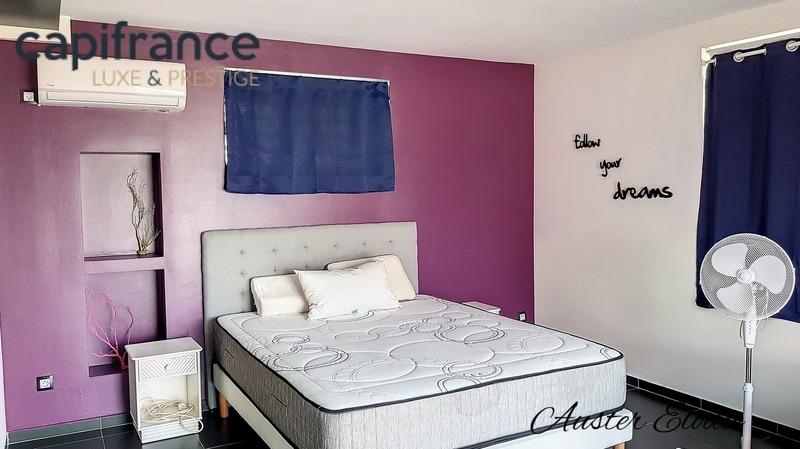 Villa - 250 m² - 7 pièces