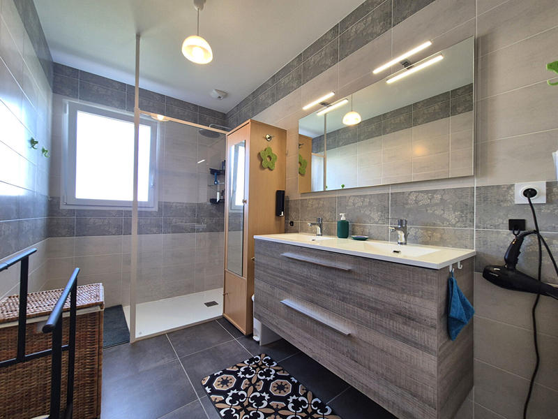 Maison - 94 m² - 4 pièces