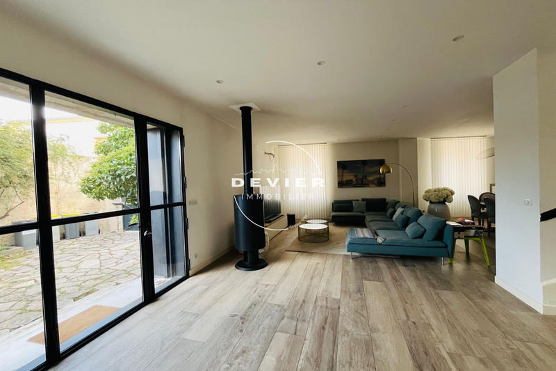 Maison de maîtres - 240 m² - 9 pièces