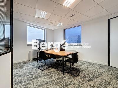 Bureau - 251 m²