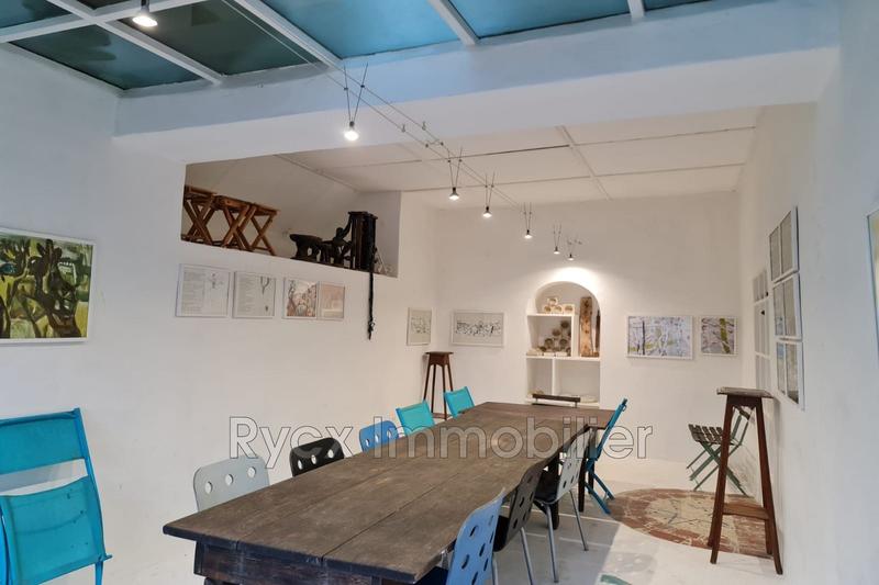 Maison - 400 m² - 14 pièces