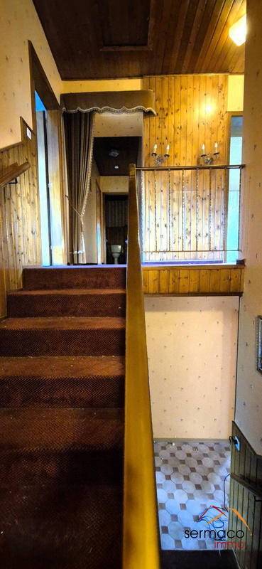 Maison - 177 m² - 7 pièces