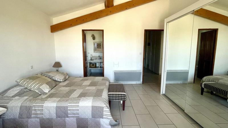 Propriété - 230 m² - 7 pièces