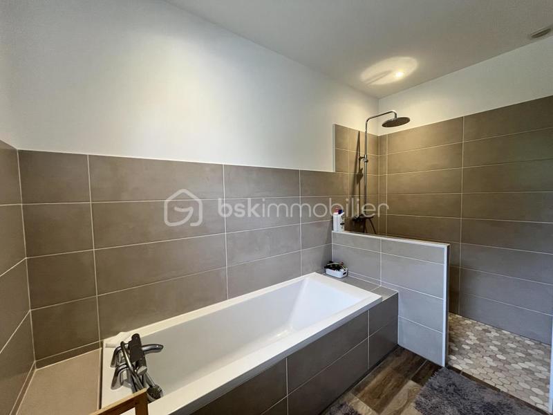 Maison - 130 m² - 4 pièces