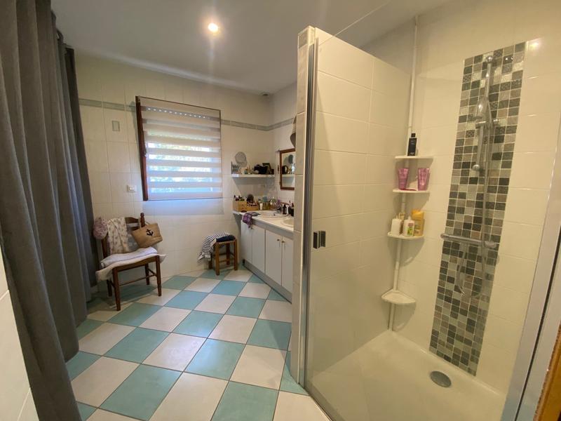 Maison contemporaine - 161 m² - 8 pièces