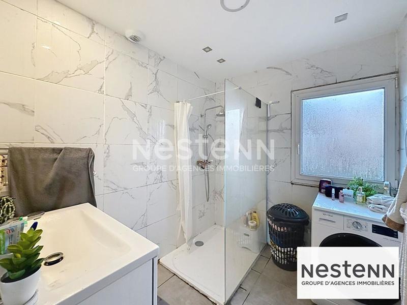 Maison - 918 m² - 5 pièces