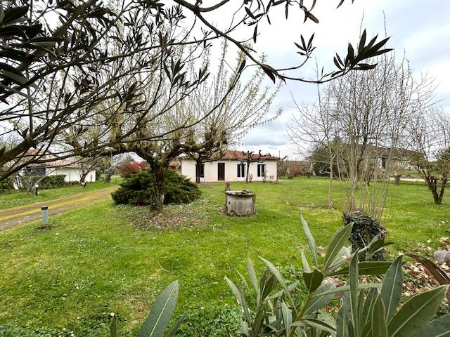 Propriété - 90 m² - 4 pièces