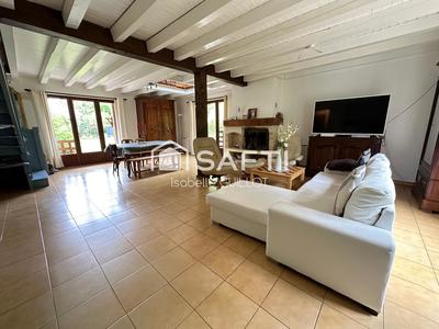 Maison - 160 m² - 7 pièces