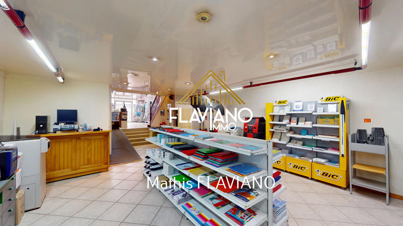 Local commercial - 264 m²