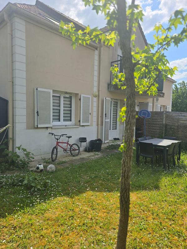 Maison - 80 m² - 5 pièces