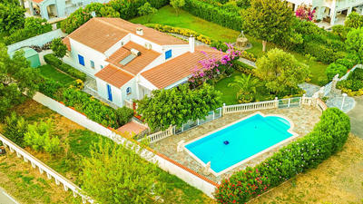 Maison - 158 m² - 6 pièces