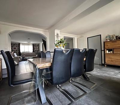 Maison - 163 m² - 7 pièces