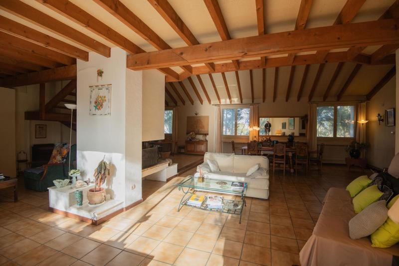 Maison - 260 m² - 2 pièces