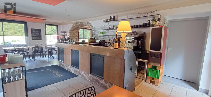 Maison - 200 m² - 7 pièces