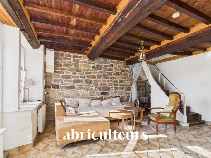 Maison - 140 m² - 7 pièces