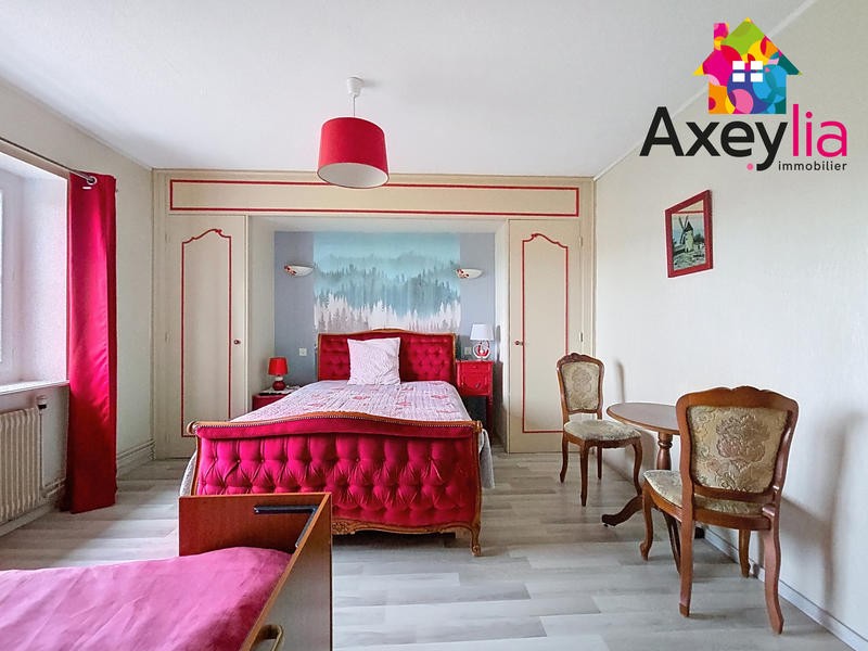 Propriété - 409 m² - 10 pièces