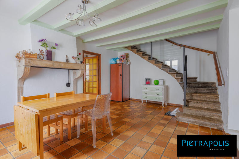 Maison - 186 m² - 7 pièces