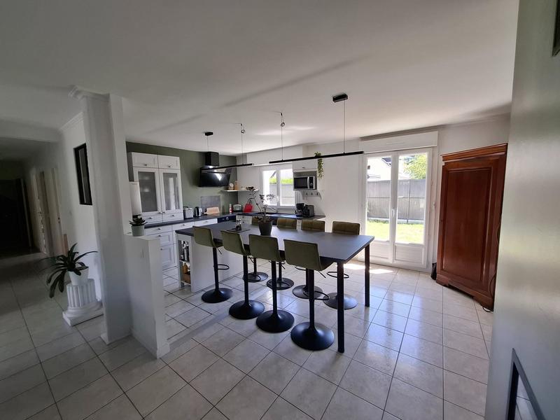 Maison - 175 m² - 7 pièces