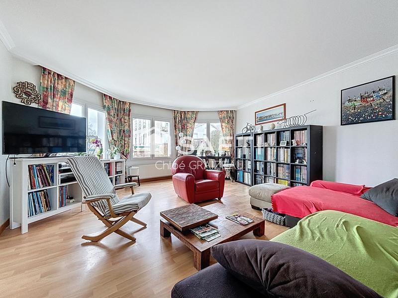 Maison - 141 m² - 6 pièces