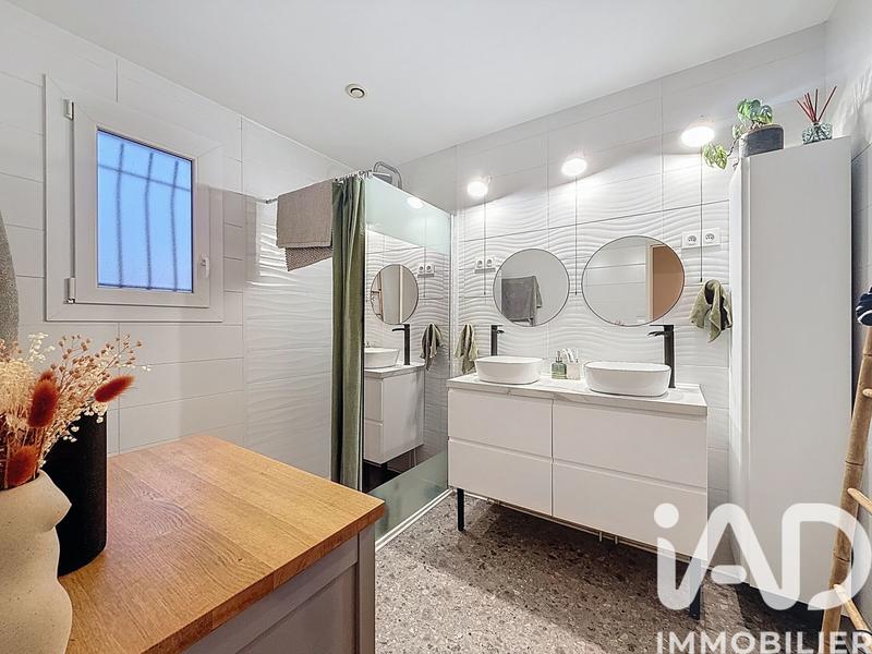 Maison - 111 m² - 5 pièces