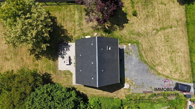 Maison - 93 m² - 5 pièces