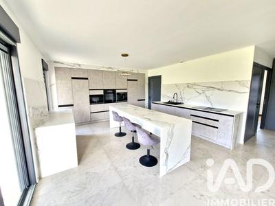 Maison - 126 m² - 5 pièces
