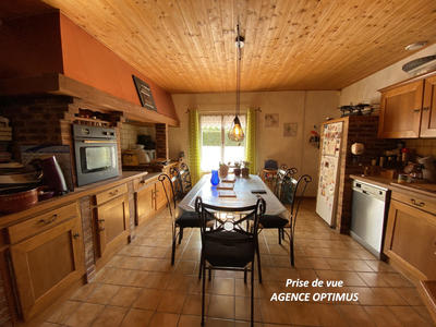 Maison - 156 m² - 8 pièces