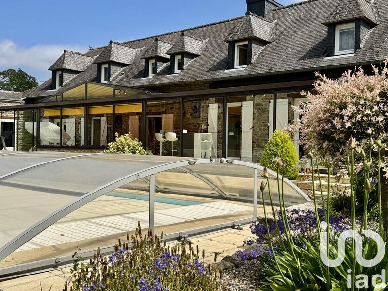 Maison - 167 m² - 8 pièces