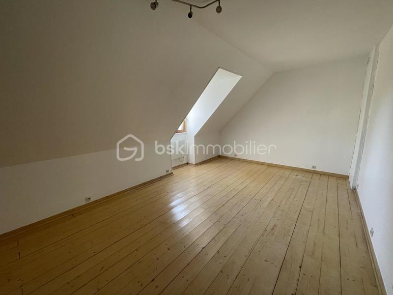 Maison traditionnelle - 92 m² - 5 pièces