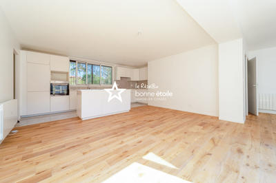 Appartement - 120 m² - 5 pièces